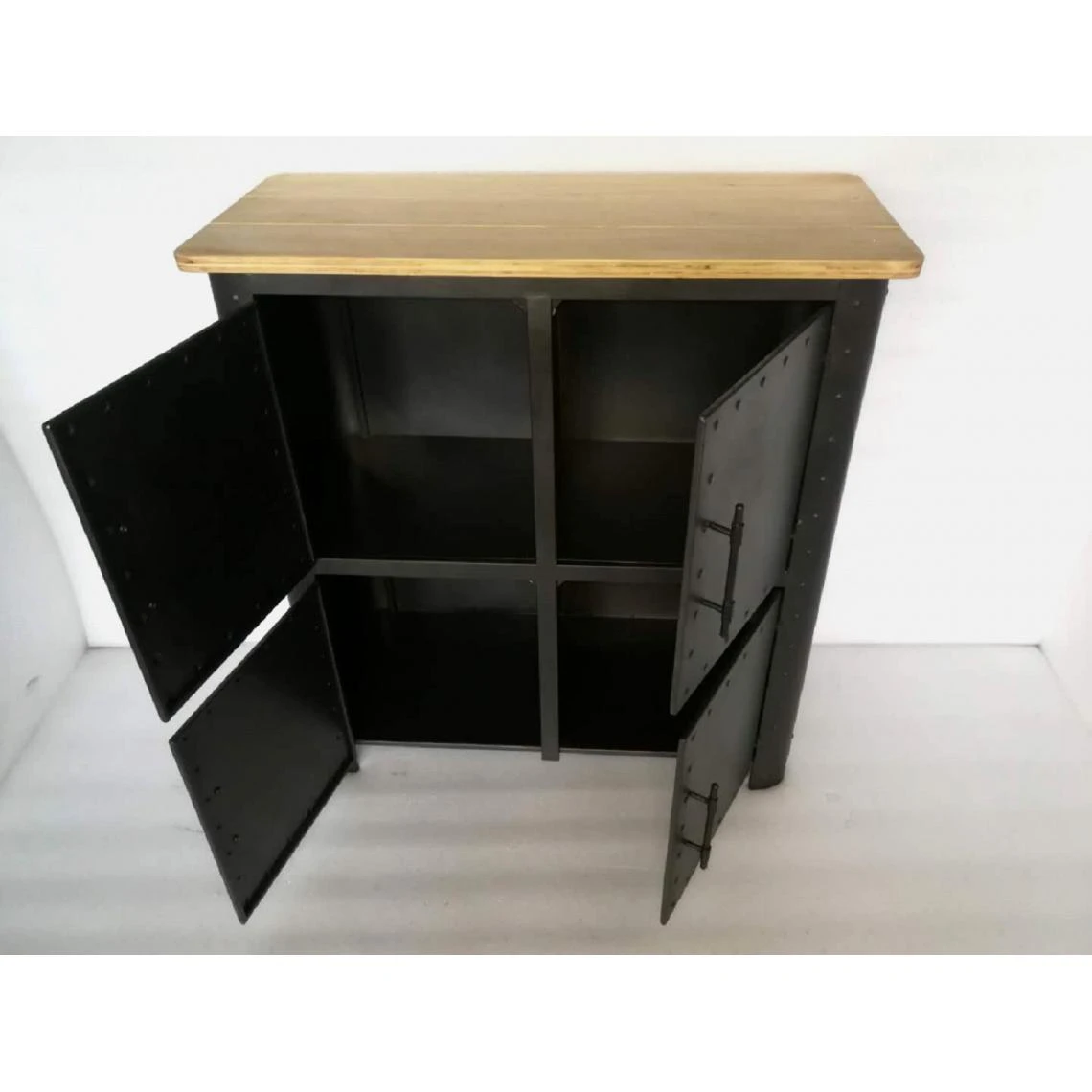 3S. X Home Buffet Industriel En Métal Et Bois ILO Noir 4 3S. X Home Buffet Industriel En Métal Et Bois ILO Noir – Image 2